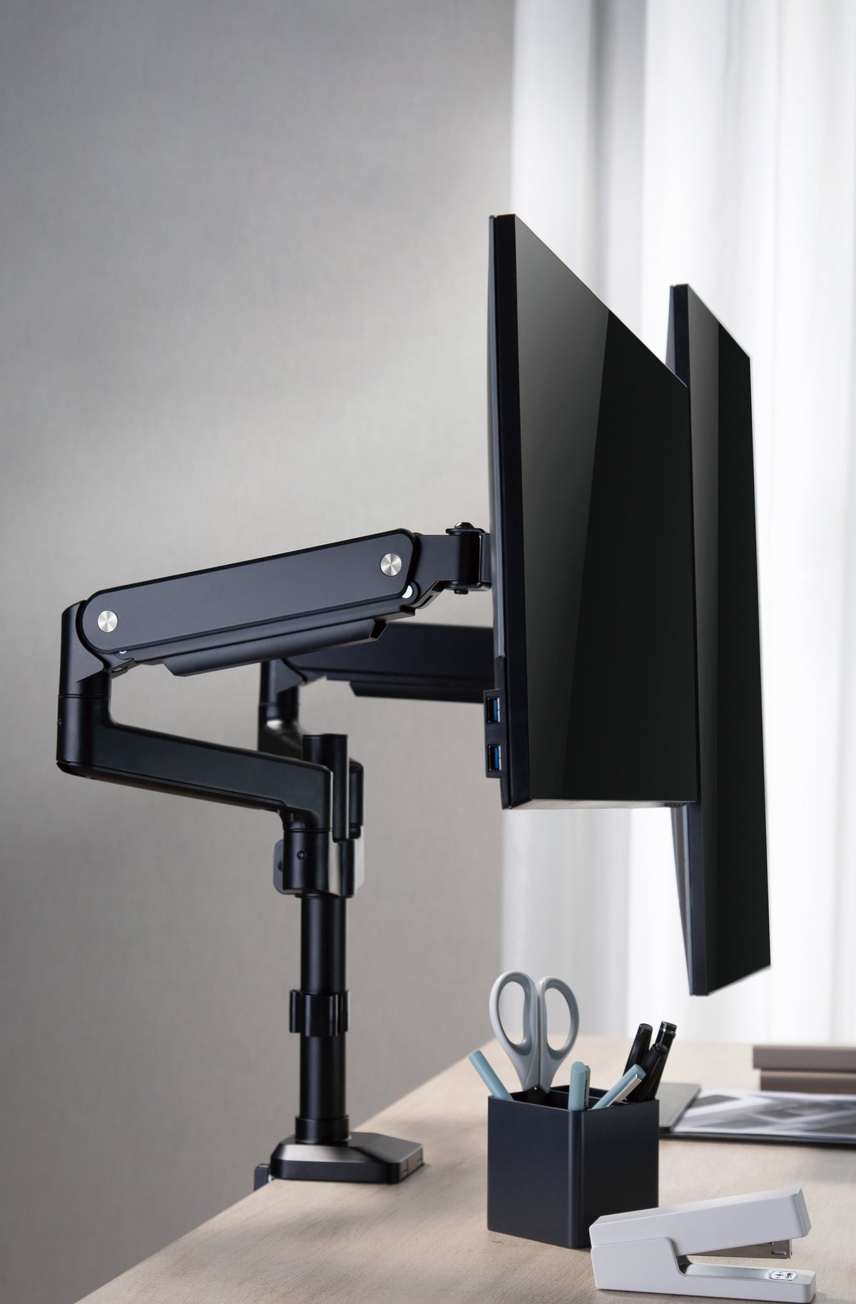 GAMEON GO-2045 Pole-Mounted Spring-Assisted Dual Monitor Arm For Gaming And Office Use, 17" - 32", Each Arm Up To 9 KG, Black